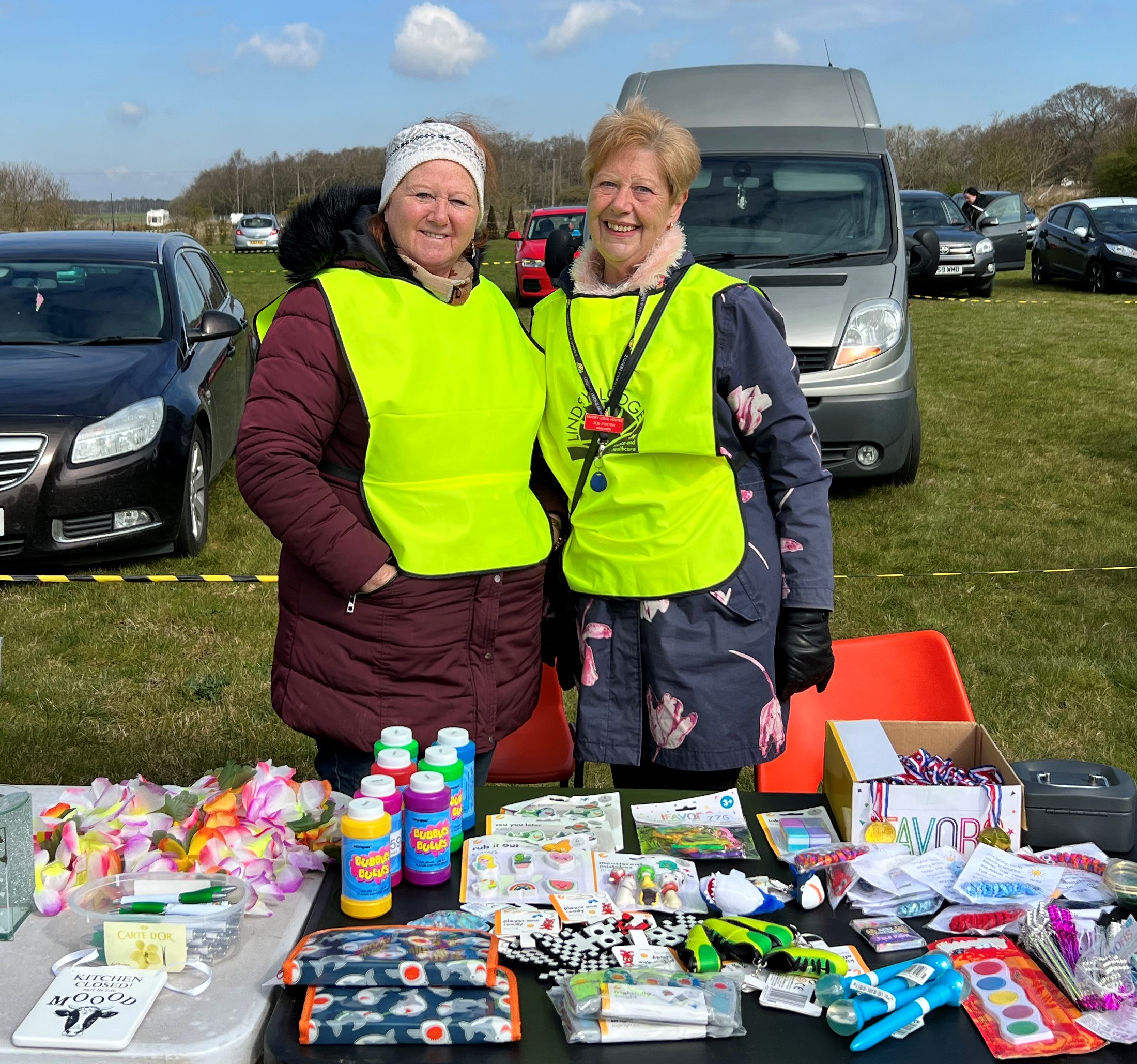photo of volunteers